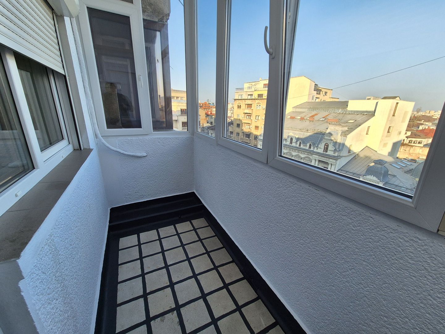 Apartament cu 2 camere + 1 camera de serviciu -  78,67 mp - Piata Romana - Poză 12