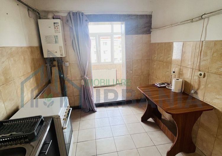 Apartament 3 camere decomandat, Alexandru cel Bun, Iași - 107.000 EUR - Poză 2