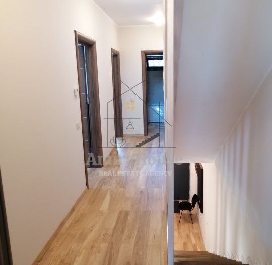 Casa tip duplex, 170 mp utili, 250 mp teren, finisata, mobilata, zona E.Ionesco - Poză 10