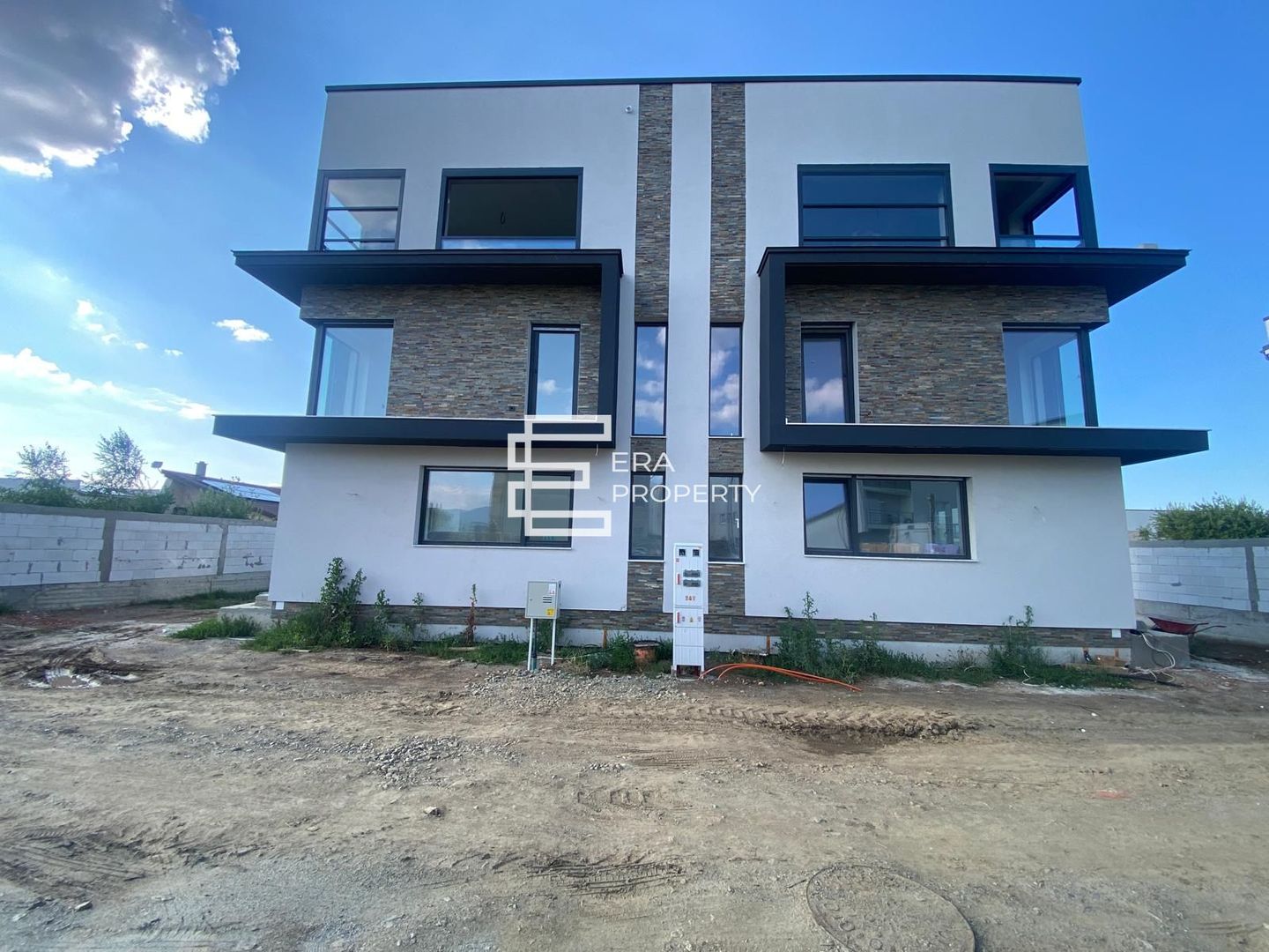 Casă modernă | 4 camere | 3 băi | Terasă 18,75 mp | Selimbar – Str. Triajului - Poză 5