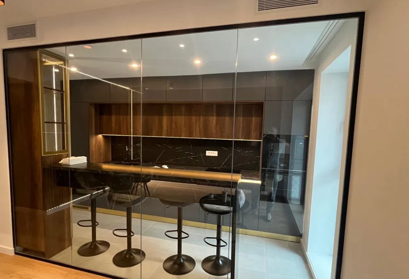 Apartament ULTRALUX in Pipera - prima inchiriere - parcare subterana - Poză 1