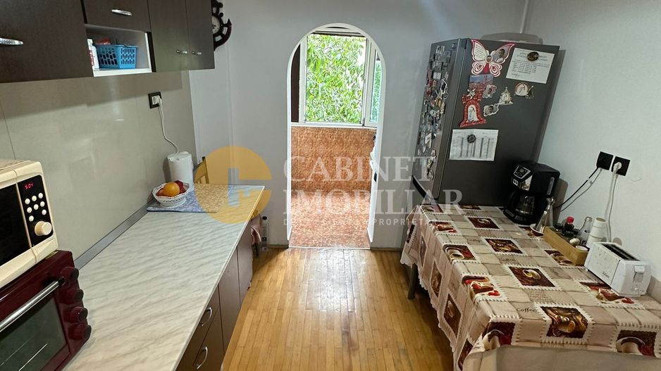 PETRU PONI - 3 CAMERE DECOMANDAT - ETAJUL 2 - BLOC 1985 - Poză 3