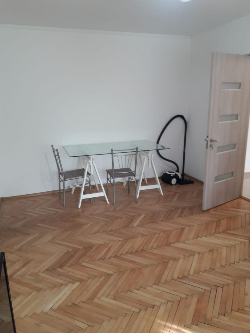 Închiriez apartament 3 camere, Iancului, metrou 1 minut - Poză 8