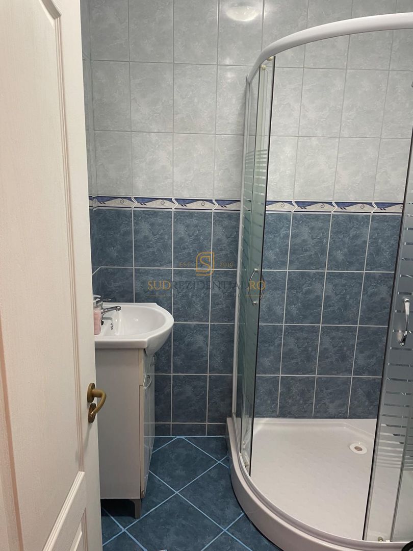 Apartament tip duplex, luminos, acces facil metrou Aparatorii Patriei - Poză 9