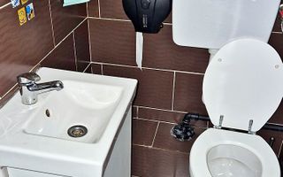 AZURA Imobiliare - Spatiu Comercial Bulevard Ultracentral Pitesti - Poză 8