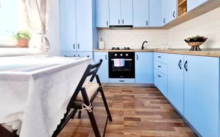 Apartament cu 3 camere de vanzare, Cetate - Poză 2