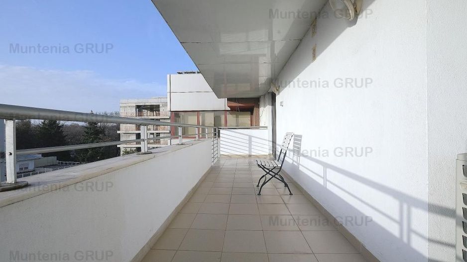 Aviatorilor - Uruguay, super penthouse, 4 camere, etaj 4 in bloc 2002 - Poză 13