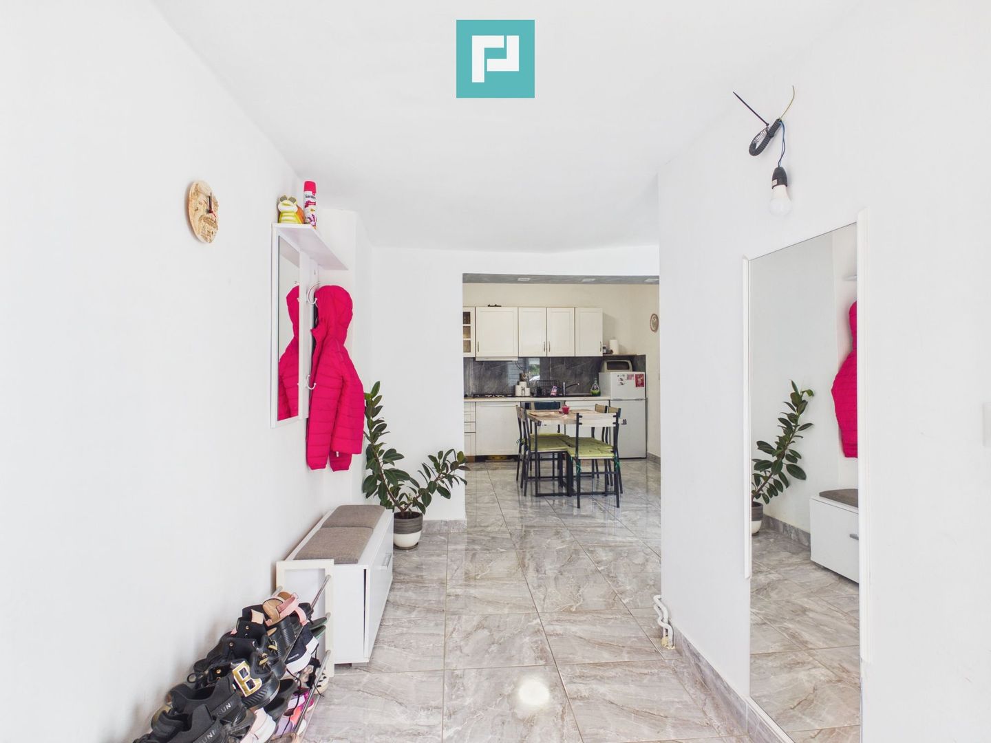 Casă individuală 3 camere,teren de 1500Mp Bătania - Poză 11
