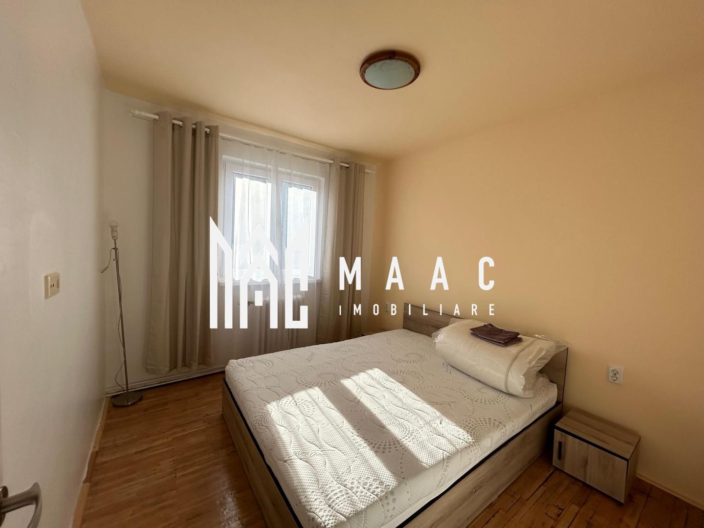 Apartament 3 camere I Etaj 1 I Pivnita I Mihai Viteazu - Poză 4