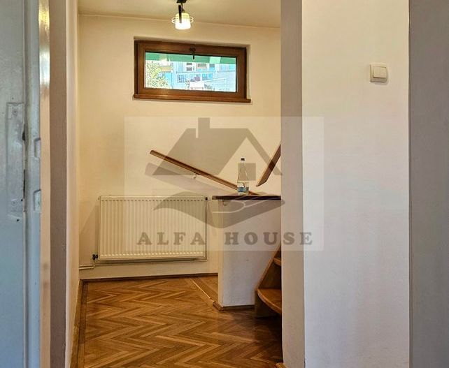 Casa deosebita cu 6 camere in  Centrul Brasovului - 210 mp - Poză 12