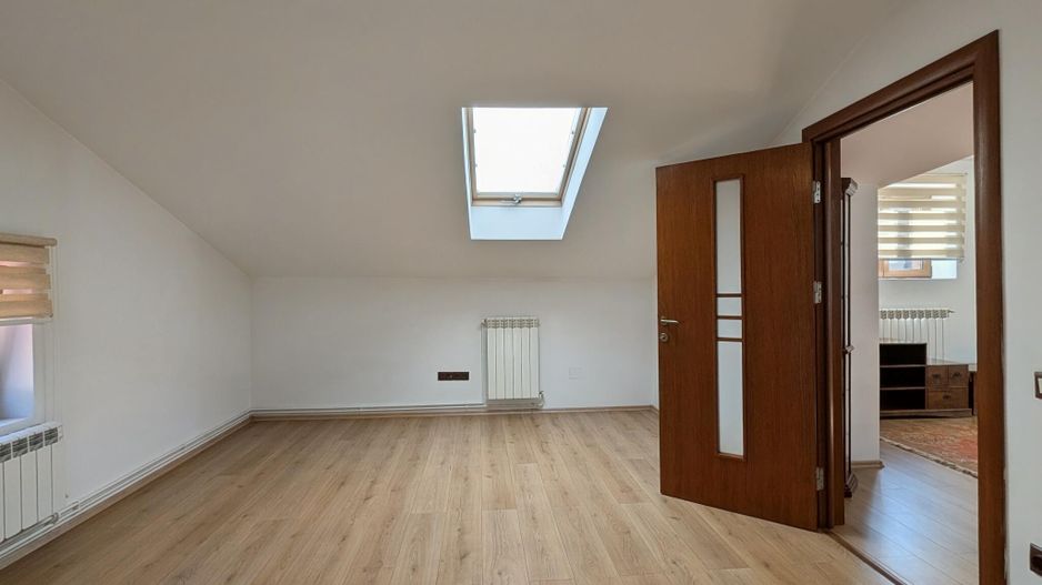 Parc Bazilescu - Str. Nuvelei 95, Casa P+M, 173 mp utili, teren 288 mp - Poză 19