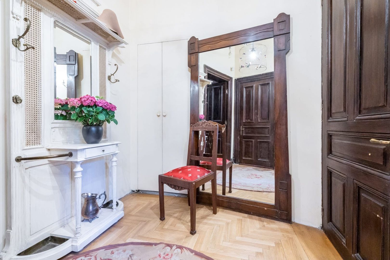 Ateneul Român | Apartament reprezentativ în vilă istorică - Poză 13