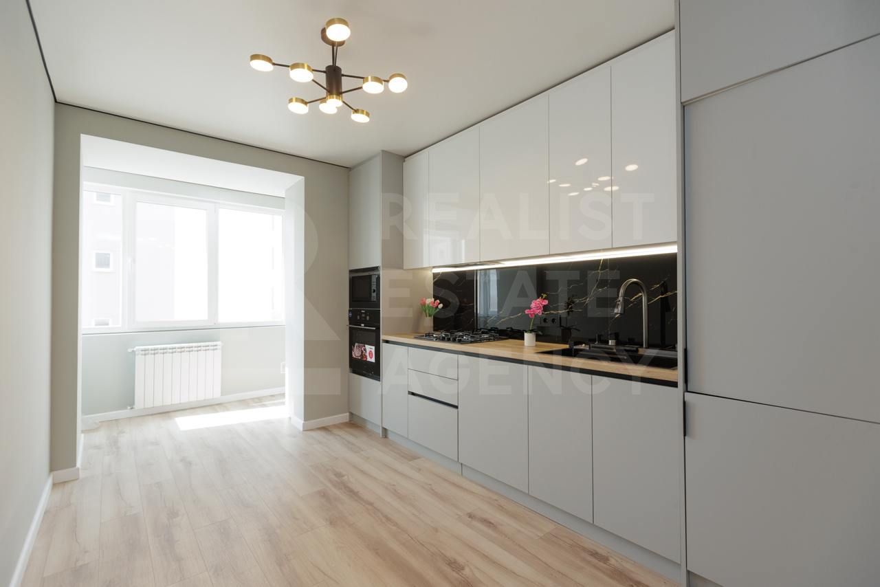 Vânzare, apartament, 2 camere +living, bul. Mircea cel Bătrân, Ciocana - Poză 6