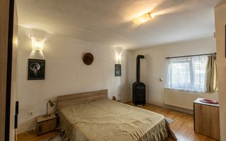 1 camera, curte, 42 mp, Andrei Muresanu, Zona Engels Bistro, Parcare - Poză 2