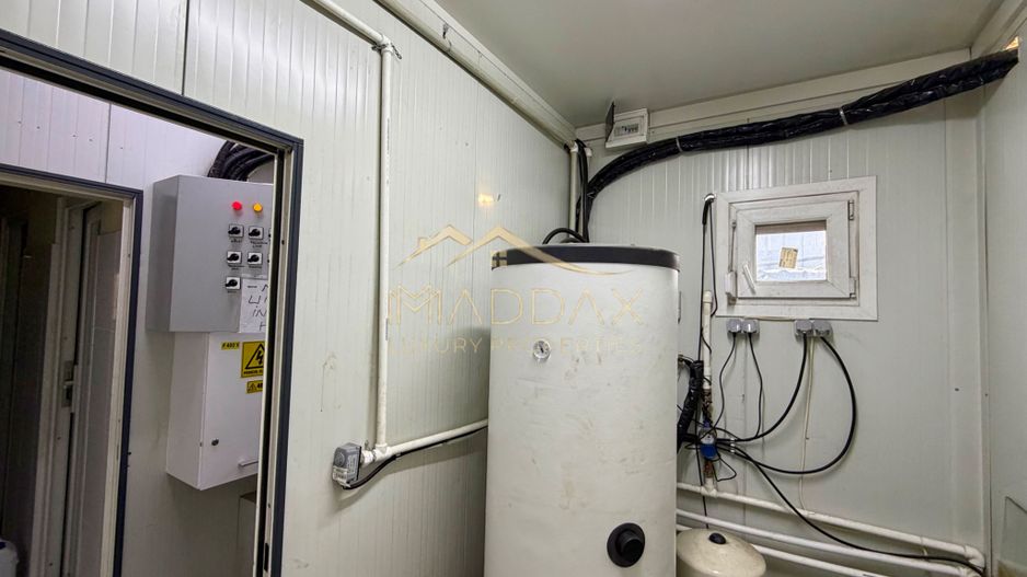 Spatiu Comercial  *731mp* / VAD stradal 31m / 19 locuri de parcare // Unirii - Poză 28