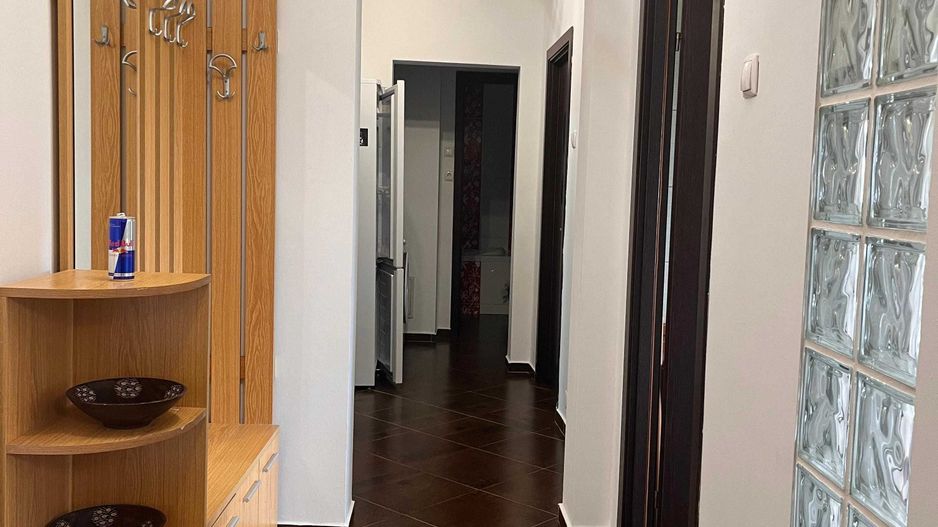 Apartamet cu 3 camere de închiriat - Poză 3