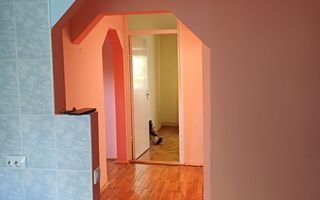 Apartament cu 3 camere, 2 băi, balcon și centrală proprie, zona Clăbuc - Poză 8