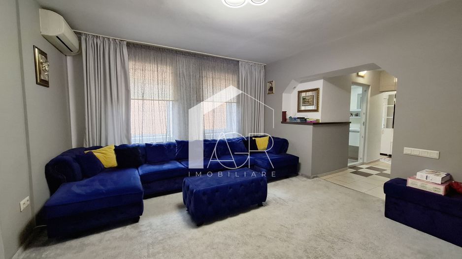 Casa P+M, cu 5 camere, zona Central - Poză 1