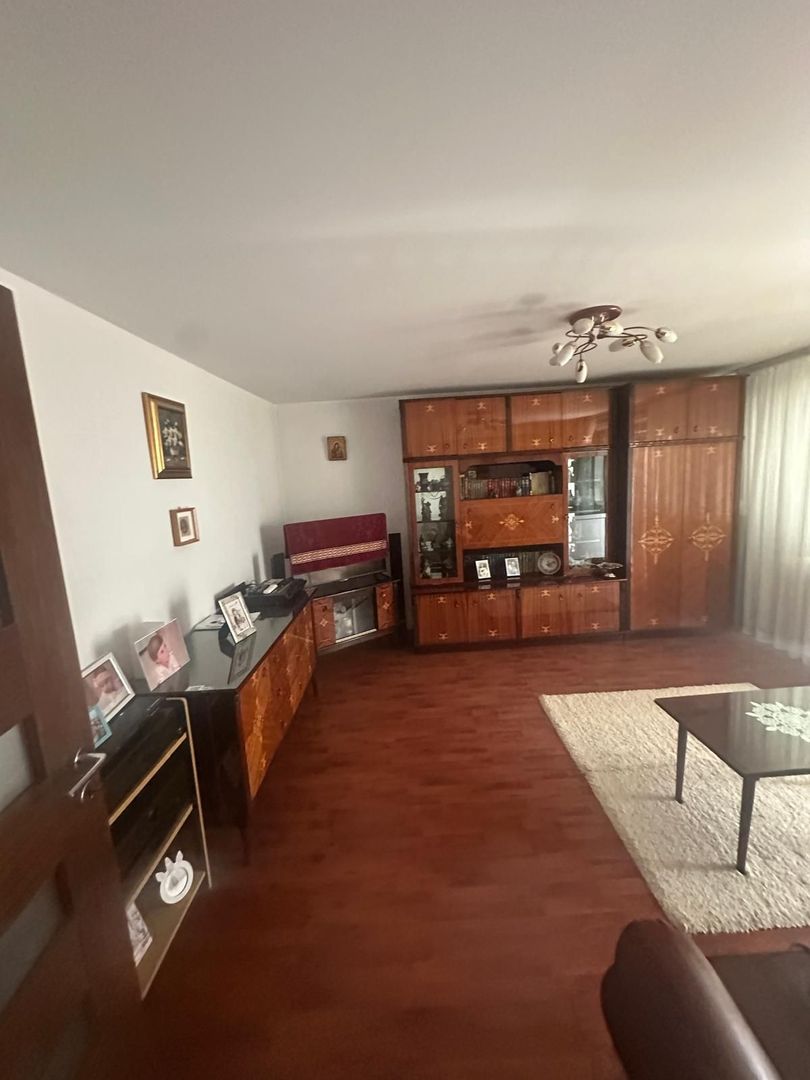 Apartament 3 Camere decomandat,langa Parcul Tineretului,,Sun Plaza - Poză 2