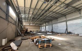 Depozit cu showroom de inchiriat de 1600 mp - Poză 4