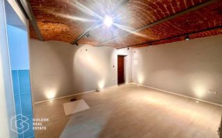 Oportunitate!Spatiu comercial 3 camere+apartament 2 camere la etaj,zona centrala - Poză 4