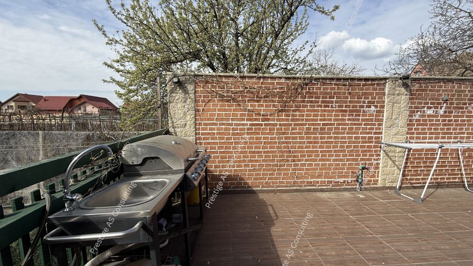 Vila individuala renovata complet | 6 camere | 500 mp teren | Str Jean Monnet - Poză 23