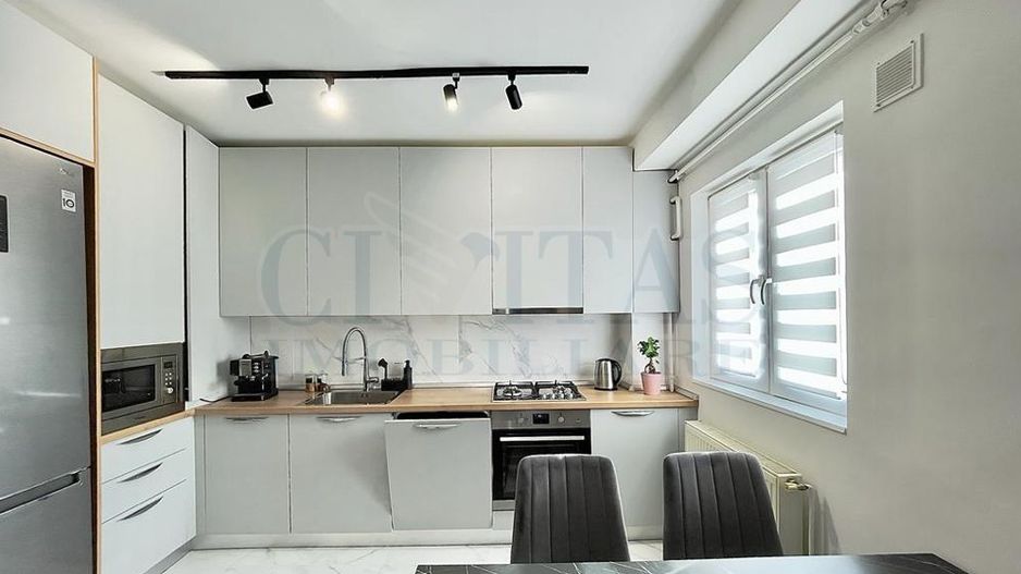 3  camere LUX, zona FSEGA, decomandat, etaj 6!! - Poză 3