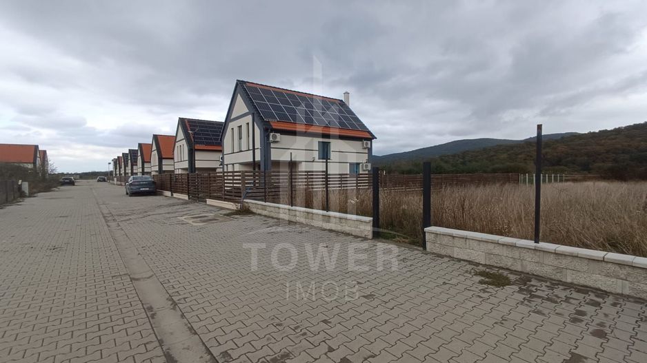 Teren de vânzare în Tălmaciu – zonă liniștită, cu priveliște spre munți - Poză 2