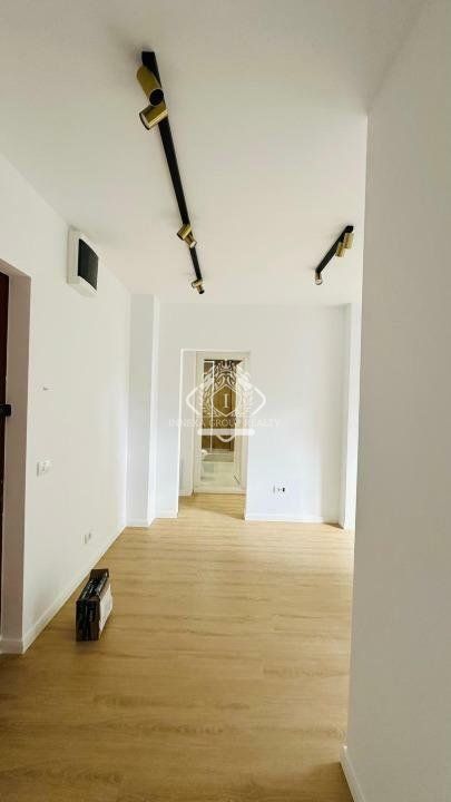 13 Septembrie-Sebastian | 2 camere | 59mp | et 4 | renovat | 128.000 euro - Poză 3