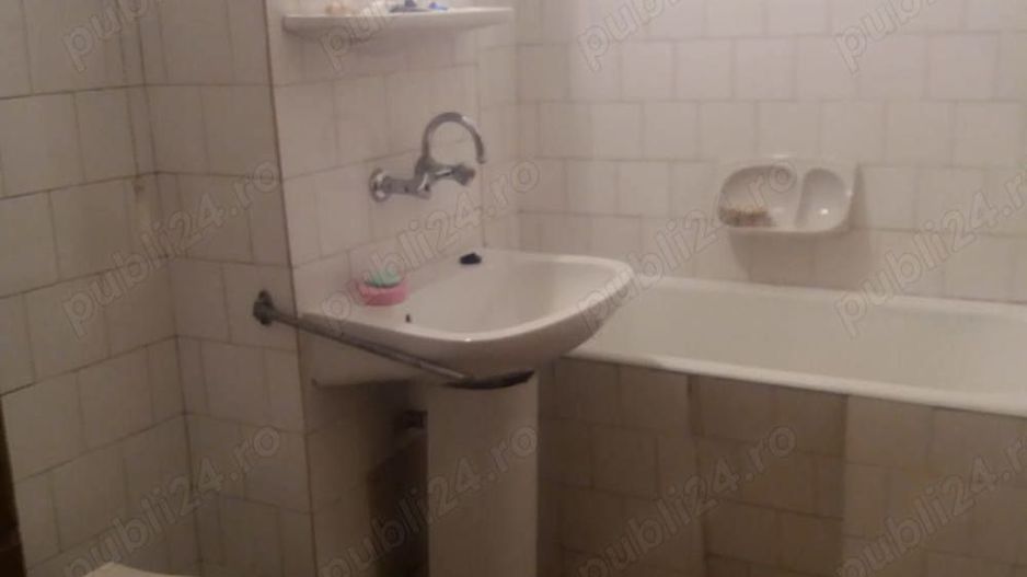 Apartament 4 camere de vanzare - Poză 7