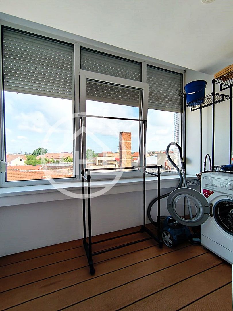 Apartament de închiriat cu 4 camere si terasa, Ultracentral, Oradea - Poză 17