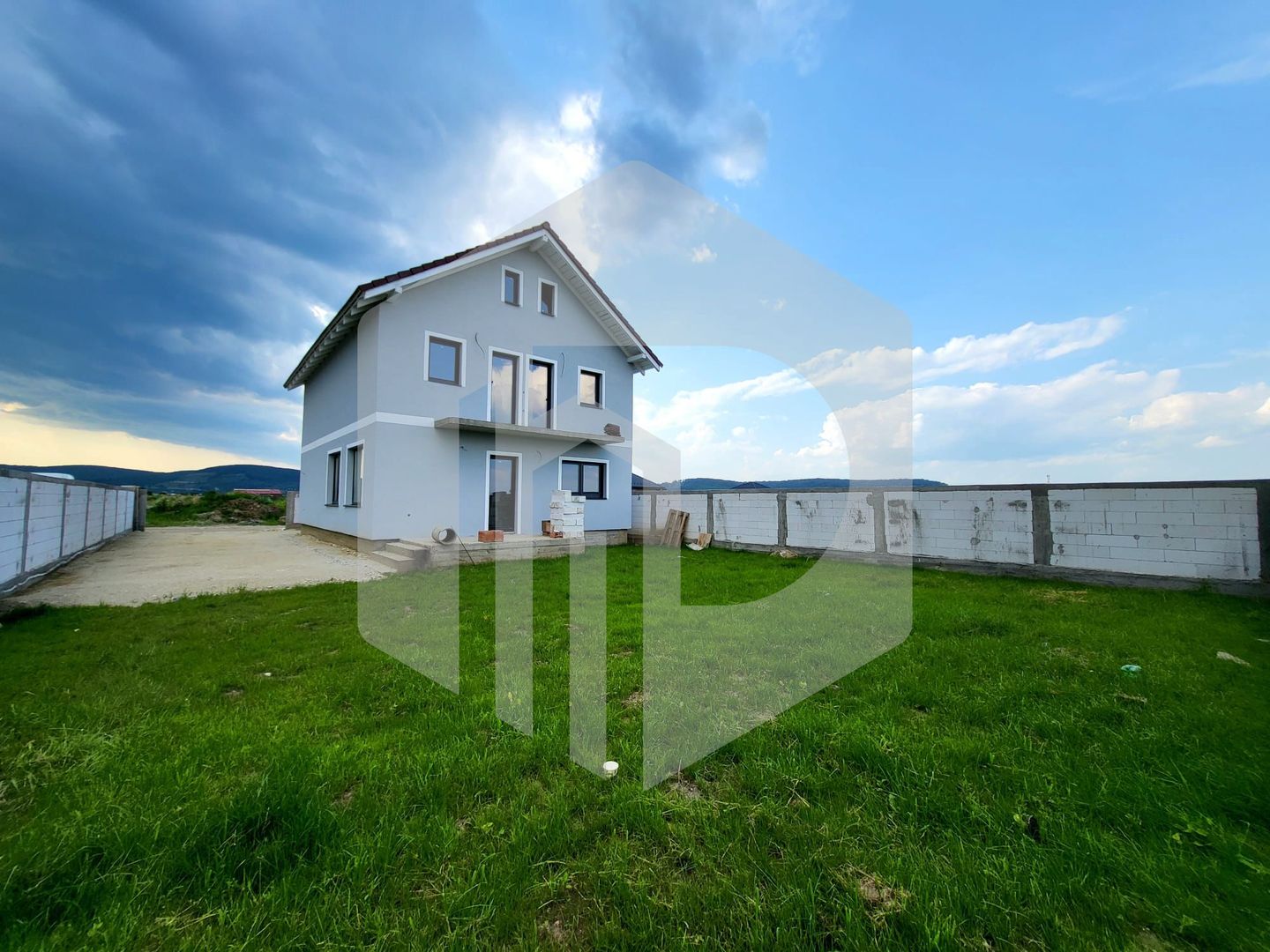 Casa individuala in Cristian | 5 camere | 4 Dormitoare | 158mpu - Poză 1