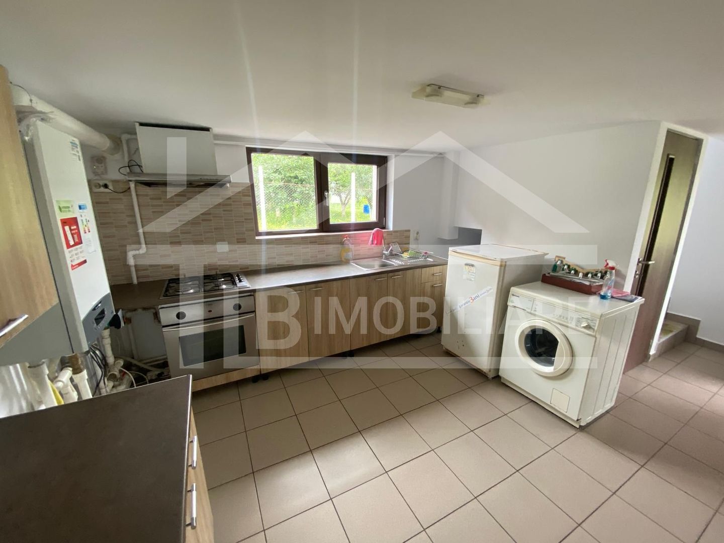 Casa individuala de 2 camere, 140mp, garaj, curte, Zona Voiniceni - Poză 7