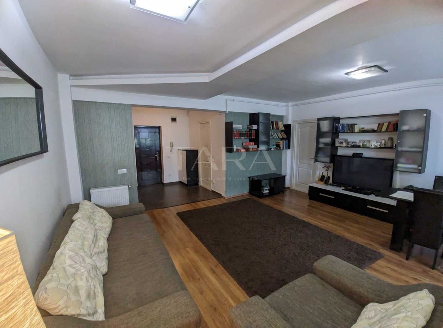 Apartament cu 2 camere, 2 băi, parcare, lângă Pădurea Făget. - Poză 2