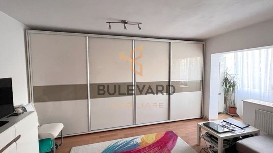 Apartament cu 3 camere decomandate, zona strazii Alexandru Vlahuta! - Poză 6