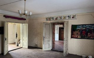 De vanzare casa, atelier fierarie, 4 anexe - 2507 mp in Manastirea Humorului - Poză 4