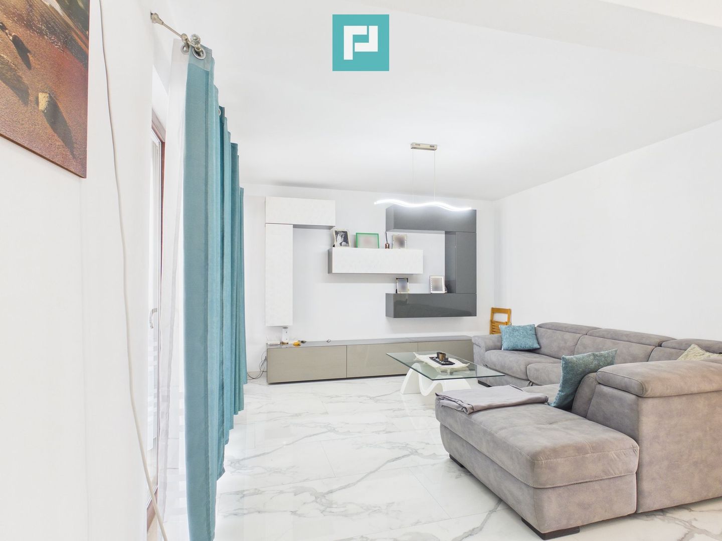 Vilă cu 4 camere in Livada - Poză 6