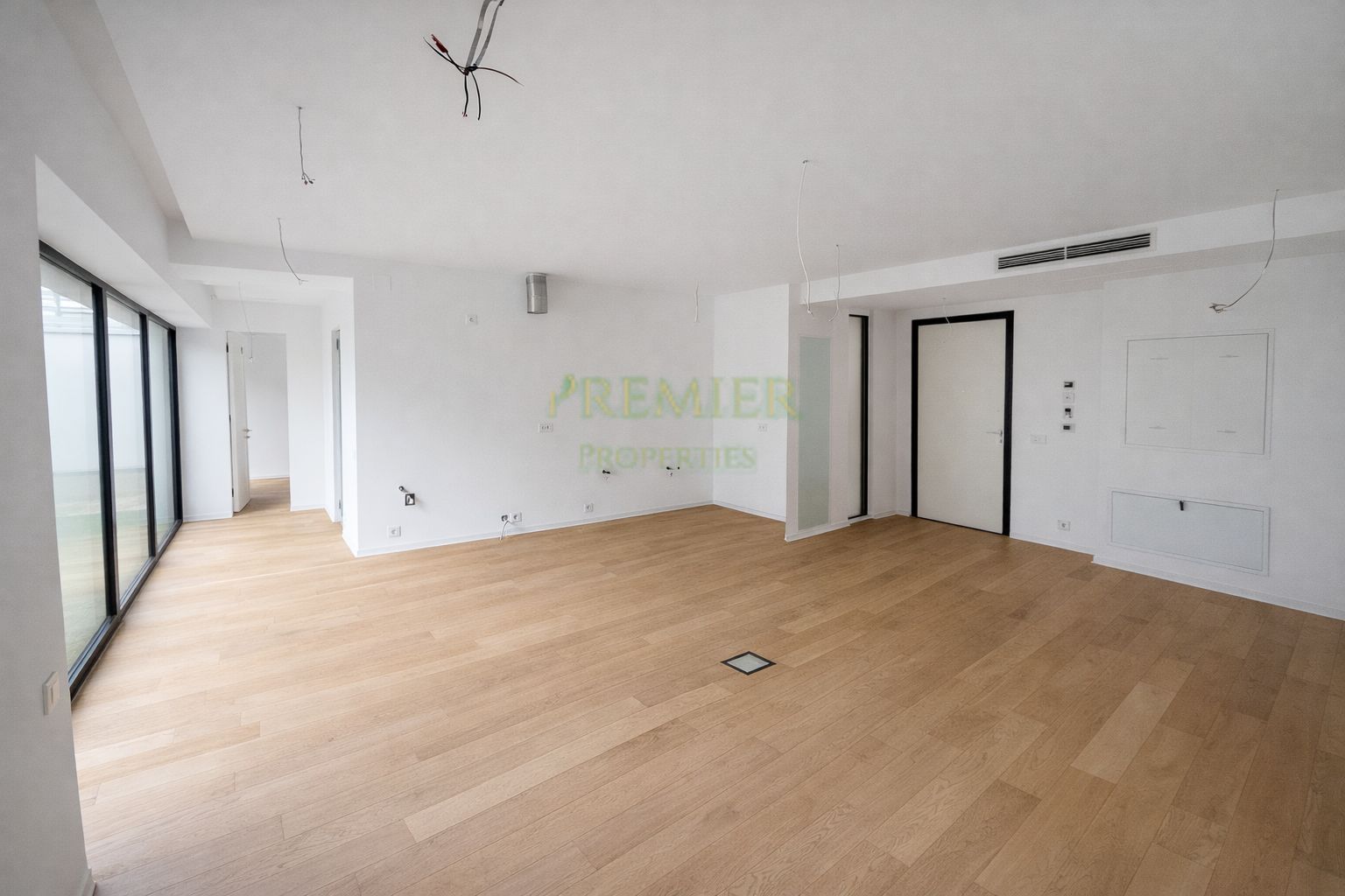 Apartament 2 camere One Lake Club Floreasca parter terasa mare - Poză 1