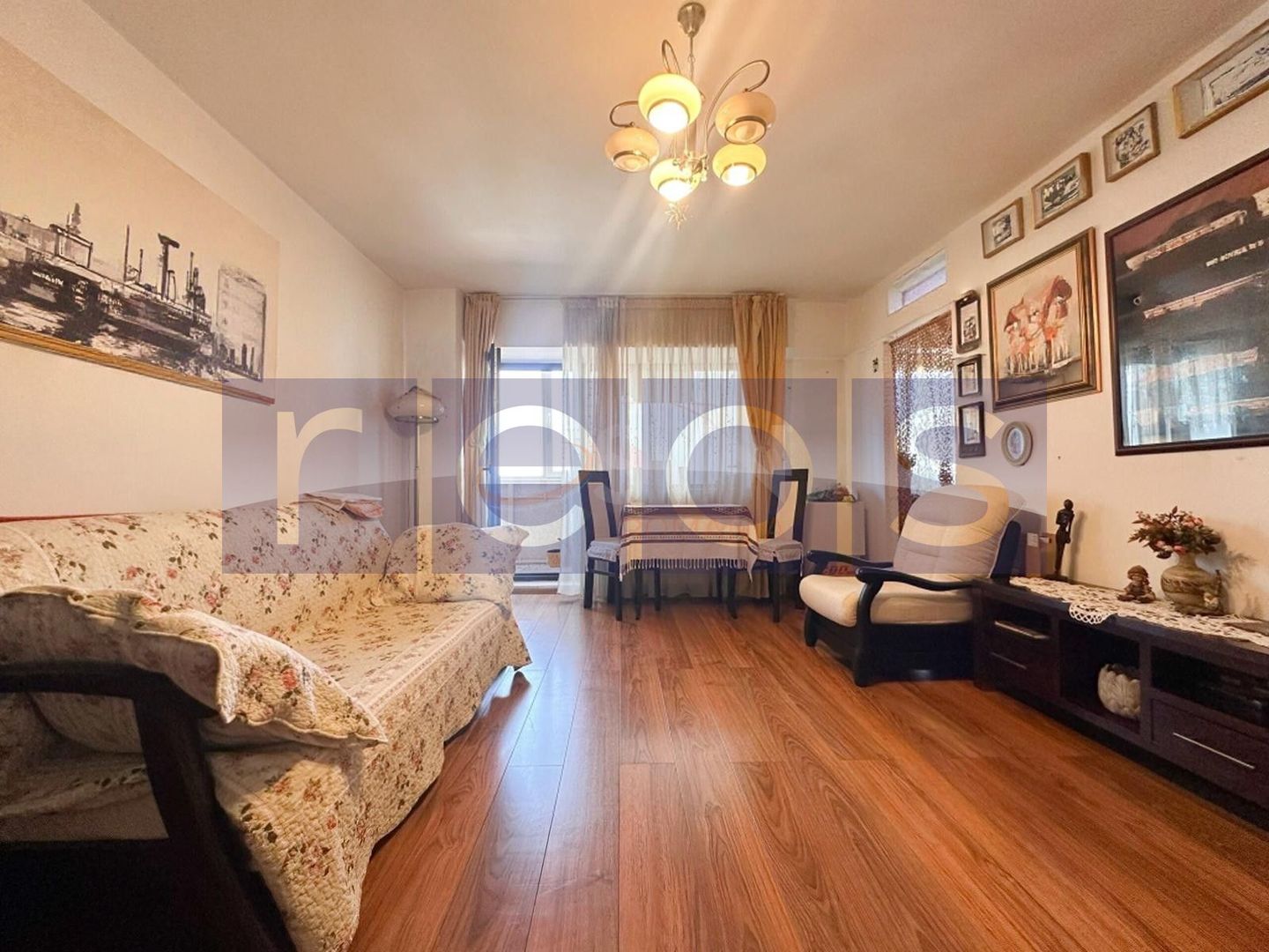 VANZARE GARSONIERA | CONFORT 1 | BALCON GENEROS | BLOC REABILITAT | LACUL TEI - Poză 1