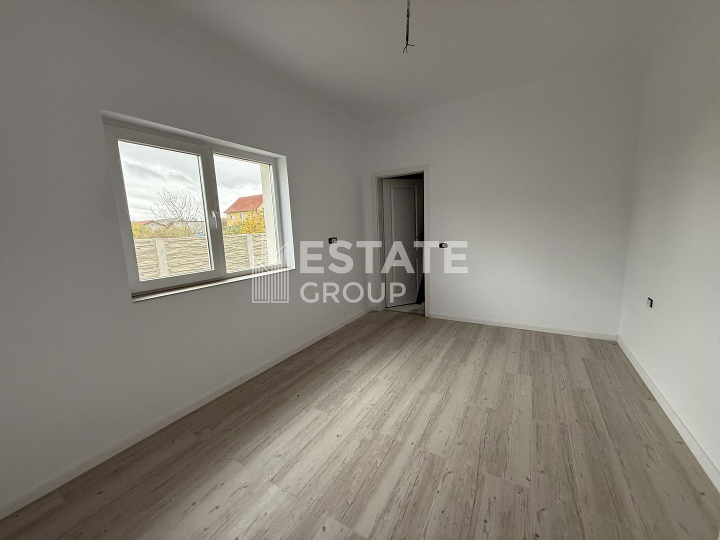 Duplex cu 4 camere pe parter - Poză 10