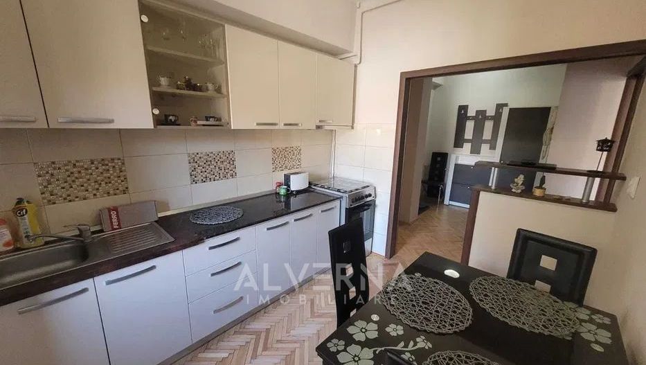 Apartament 3 camere | 70 mp | balcon | parcare | zona centrala - Poză 5