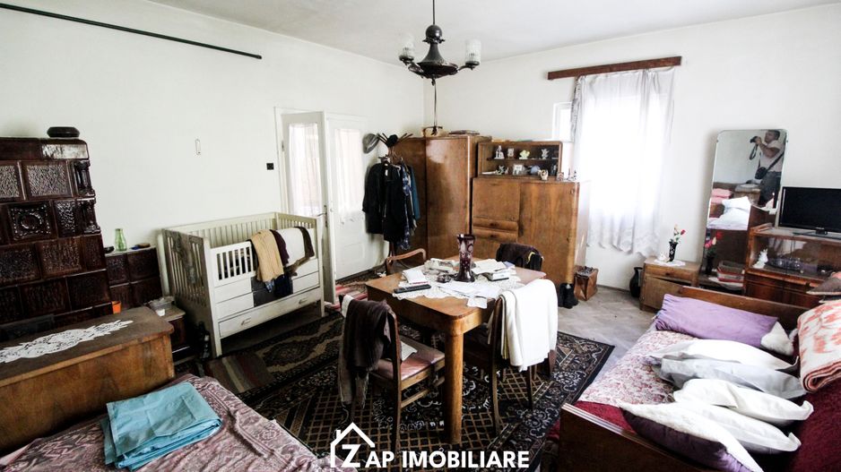 Cartierul 7 Noiembrie - Casă P+E Solidă - Singu - Poză 6