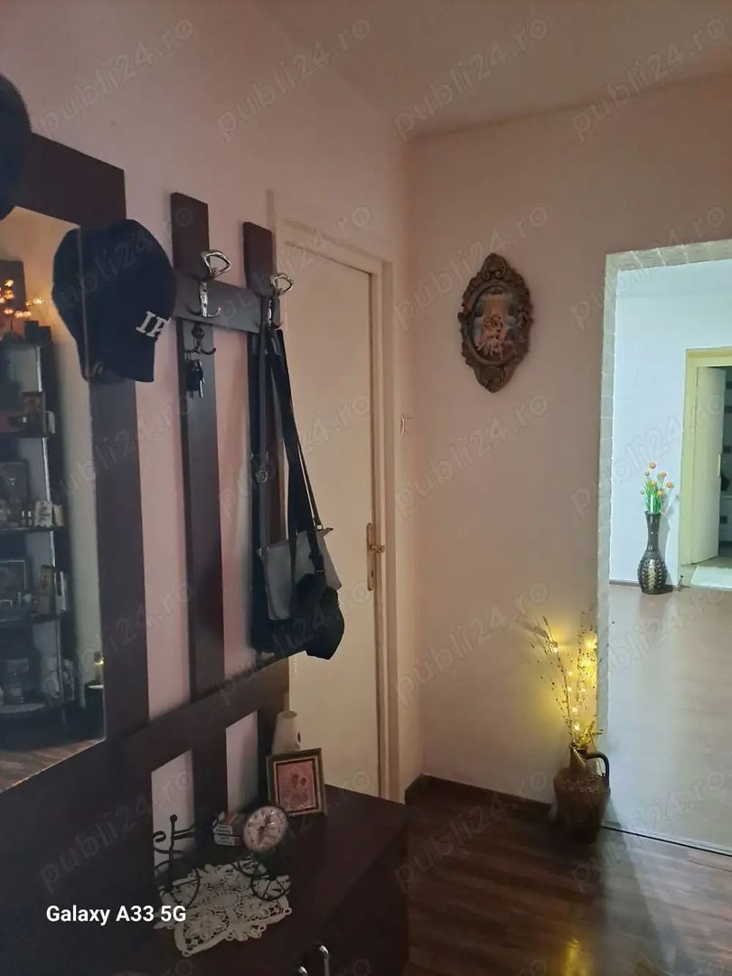 BRASADAS vinde ap 3 cam etaj 4/4 Soarelui. - Poză 9