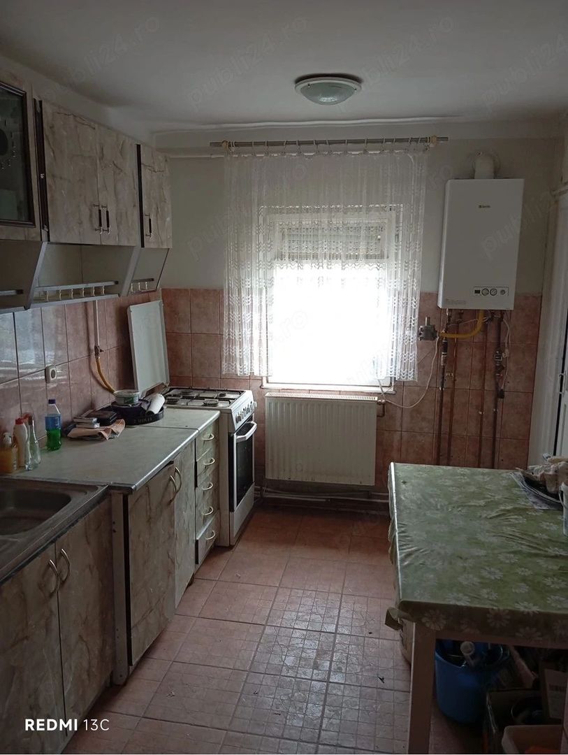 Apartament 3 camere de vanzare - Poză 2