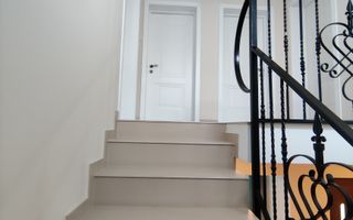 CASA  DEOSEBITA LA  SACALAZ IN SUPRAFATA DE 153 MP - Poză 18