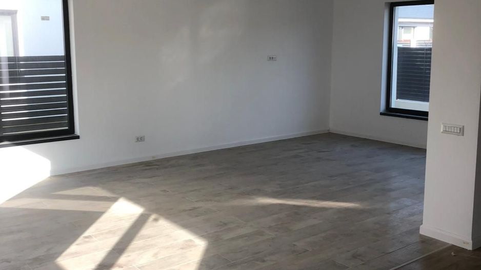 Direct proprietar,  TVA INCLUS! Vila cu placa de beton construita - Poză 6