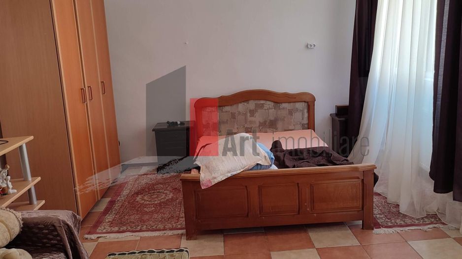 Garsoniera de inchiriat in zona Damaroaia - Poză 1