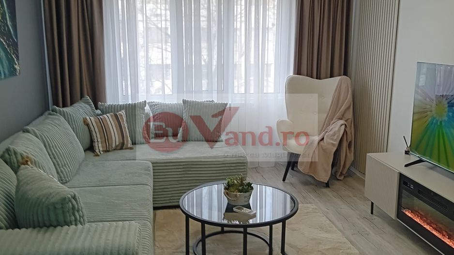 Vanzare - apartament cu 3 camere, Micro 16, renovat, mobilat nou - Poză 5