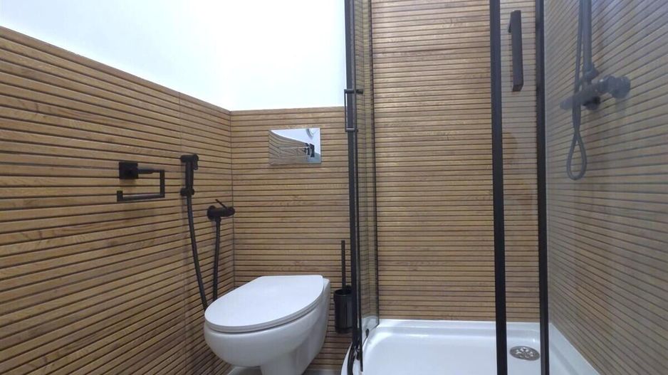 Centru - Bd Tomis 76, apartament cu 2 camere plus garsoniera separata! - Poză 15