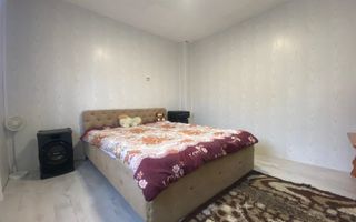 Casă de vânzare în Răzvad, la o distanta mica fata de oras! - Poză 4